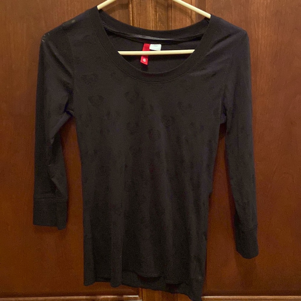 H&M divided size 6 NWOT Jolly Roger/skull/punk/goth/pirate/black shirt/rocker